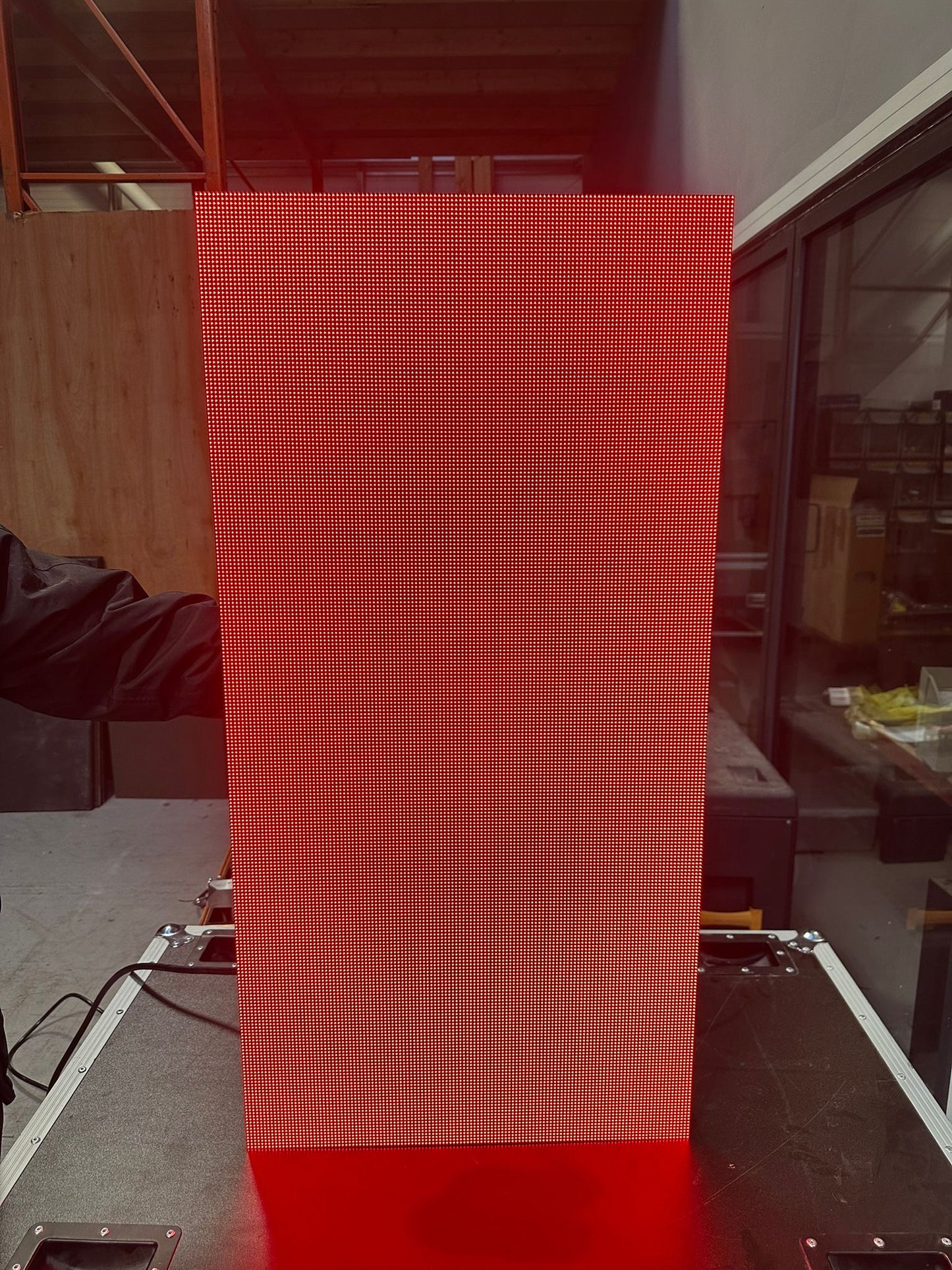 LED ADVERTISING SCREEN – 18 MODULAR CABINETS MAKING A TOTAL SCREEN SIZE OF 9SQM!!!!!!!