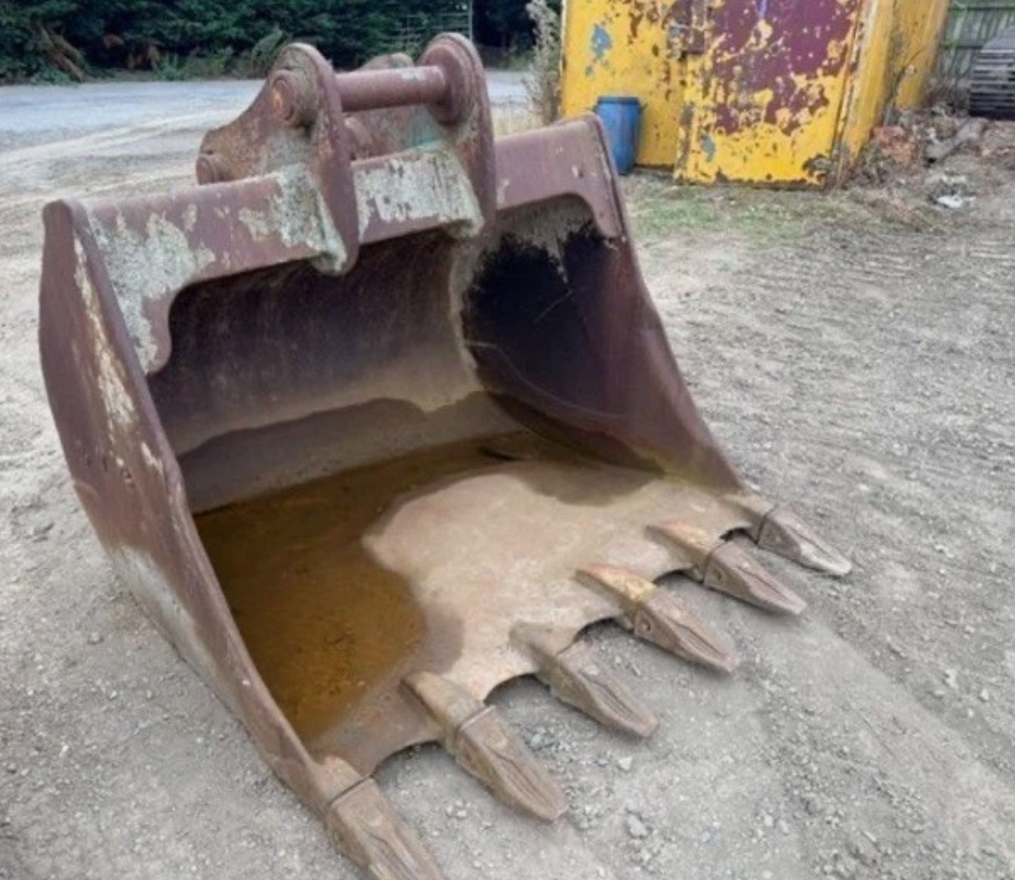 5FT DIGGING BUCKET – 80MM PINS – SUITS 20 TON EXCAVATOR