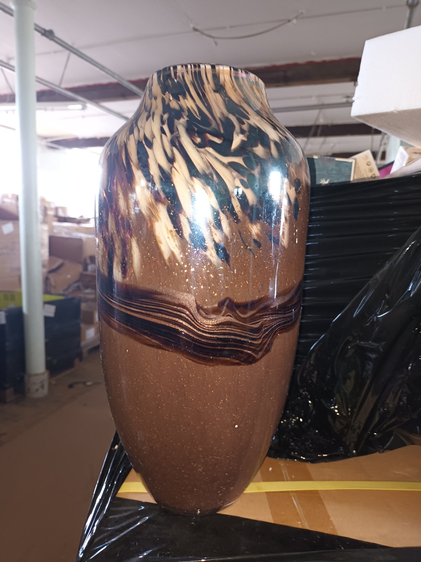 64 X NEW ABSOLUTELY STUNNING ARTHEMES VASES