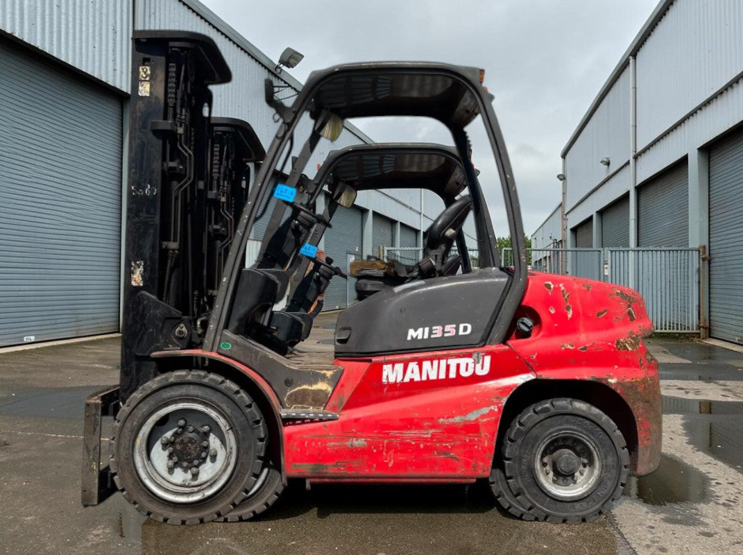 2015 MANITOU MI35D DIESEL FORKLIFT