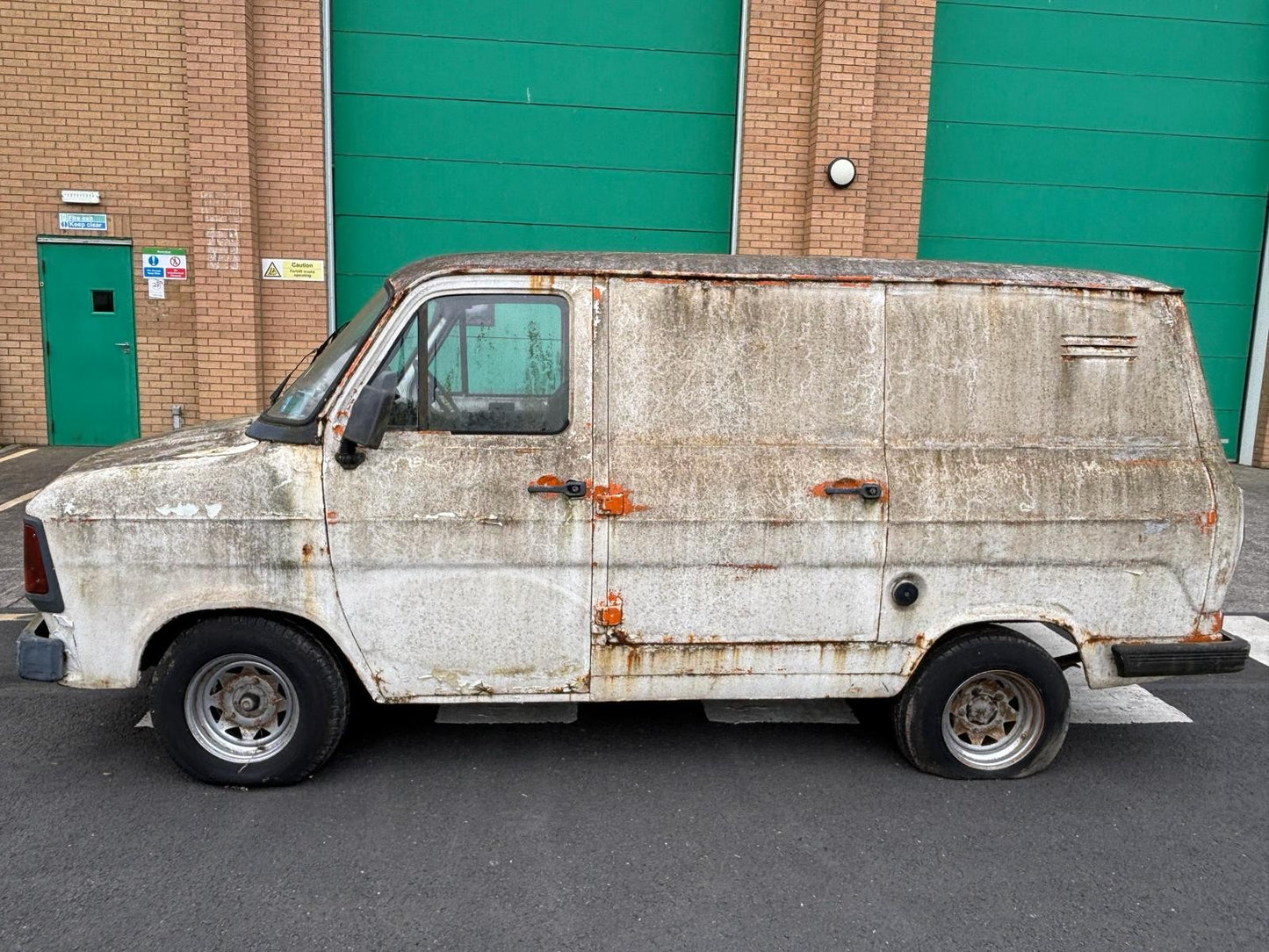 CLASSIC FORD TRANSIT VAN PROJECT
