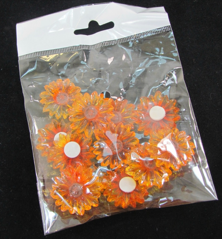 400 X 12PC SMALL PLASTIC DECORATIVE FLOWERS