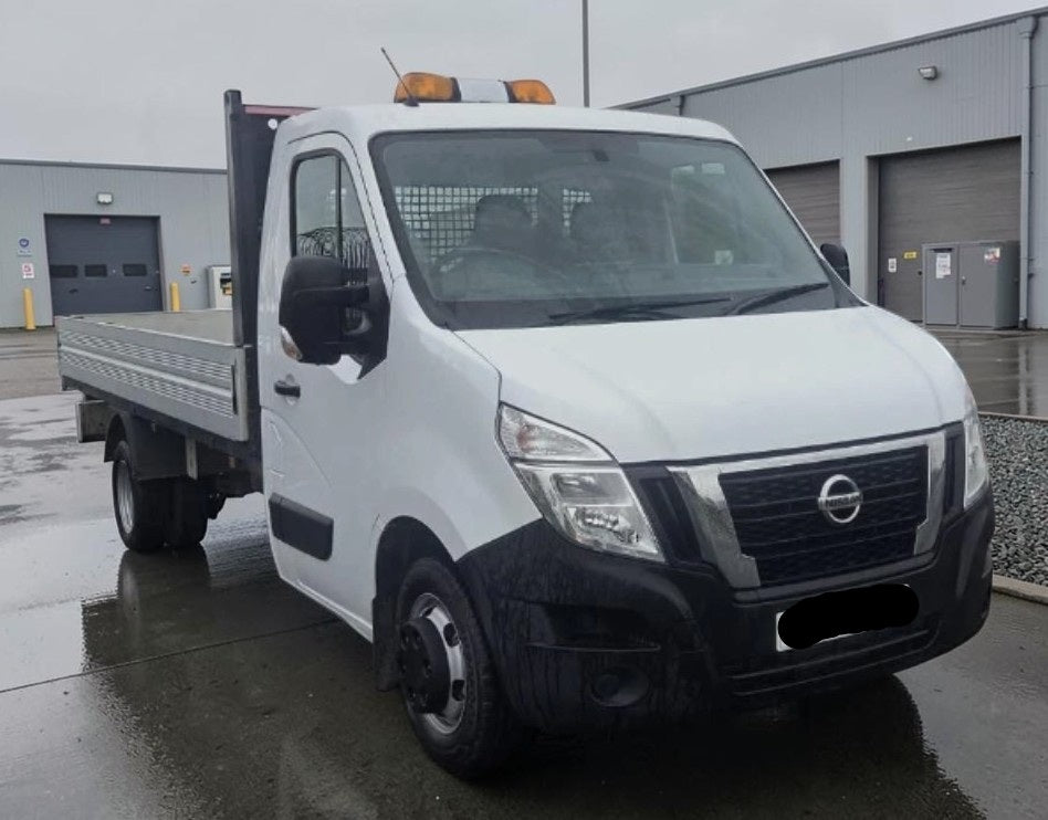 **(ONLY 94K MILEAGE)** 2021 NISSAN NV400 ACENTA DCI 2.3 MANUAL DIESEL CHASSIS CAB WHITE