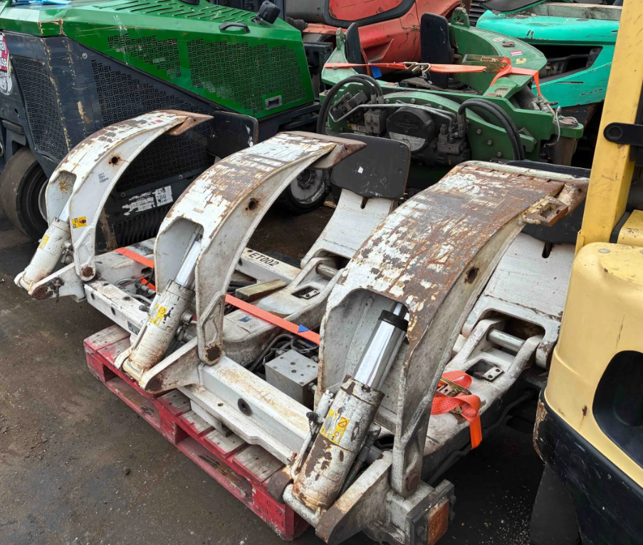 2016 CASCADE 45H PAPER ROLL CLAMP