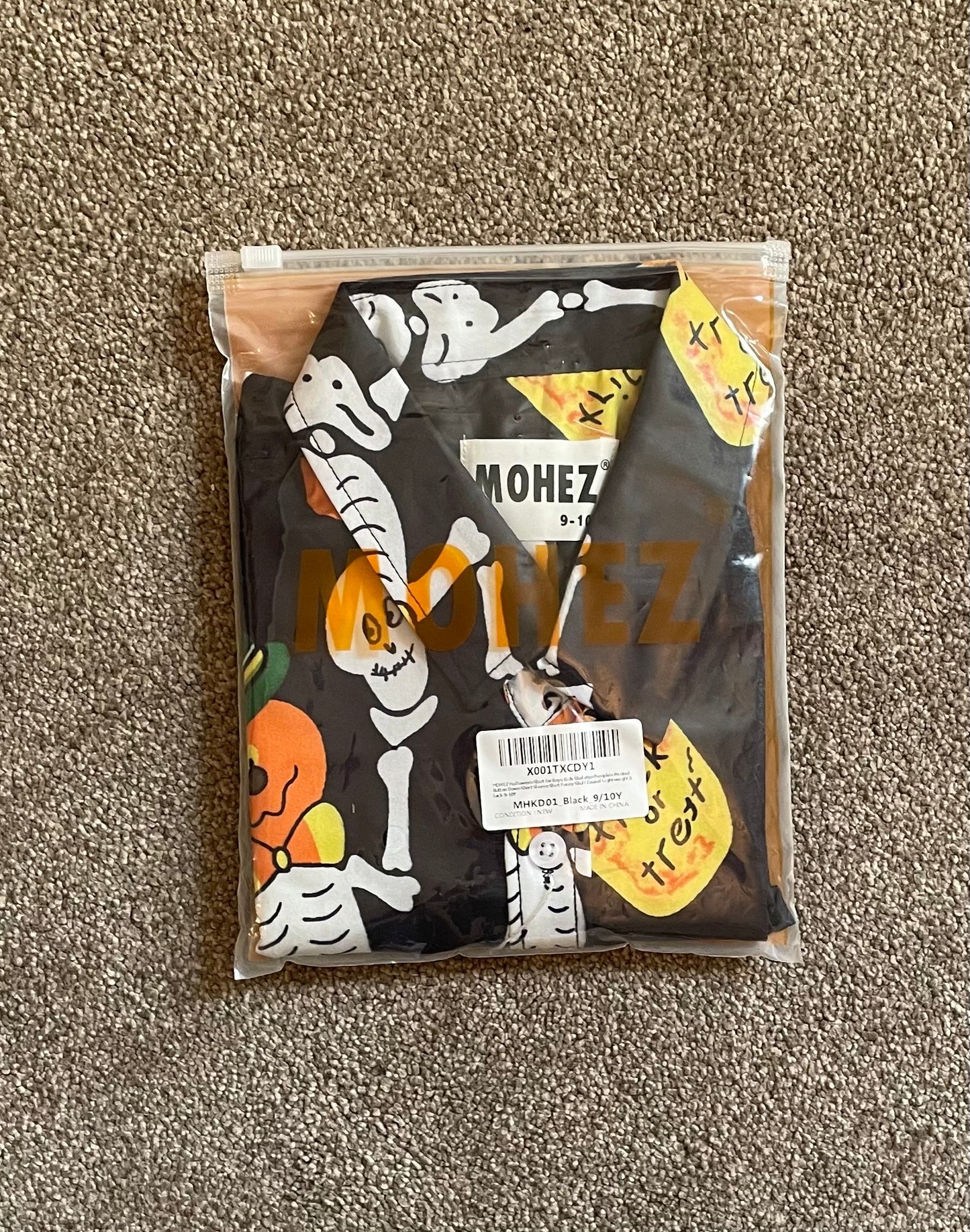 100 X BRAND NEW CHILDREN'S HALLOWEEN SHORT-SLEEVE SHIRTS RRP £ 1,750.00