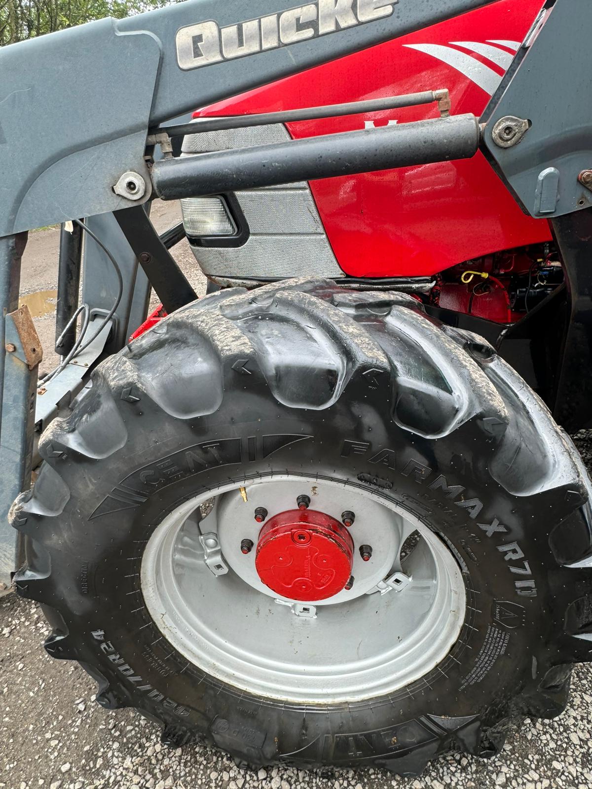 MCCORMICK CX95 QUICKE Q40 LOADER 6300 HOURS FROM NEW
