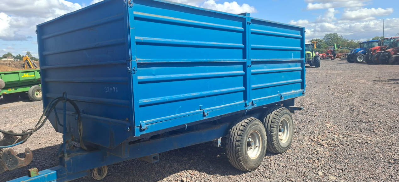 FRASER 7 TON GRAIN TRAILER