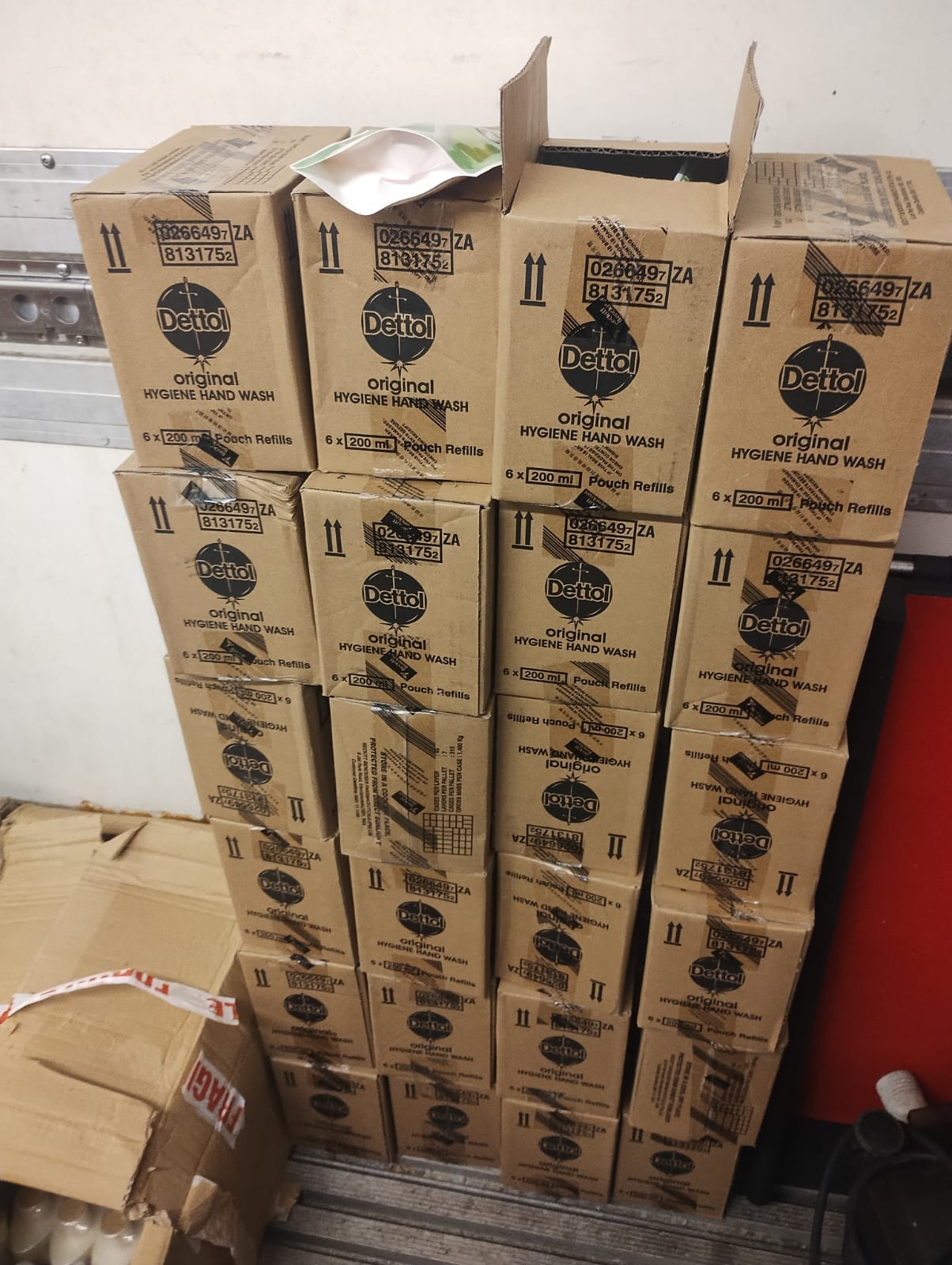 WHOLESALE LOT – 144 DETTOL HAND WASH REFILLS – 200ML – ORIGINAL HYGIENE – SEALED