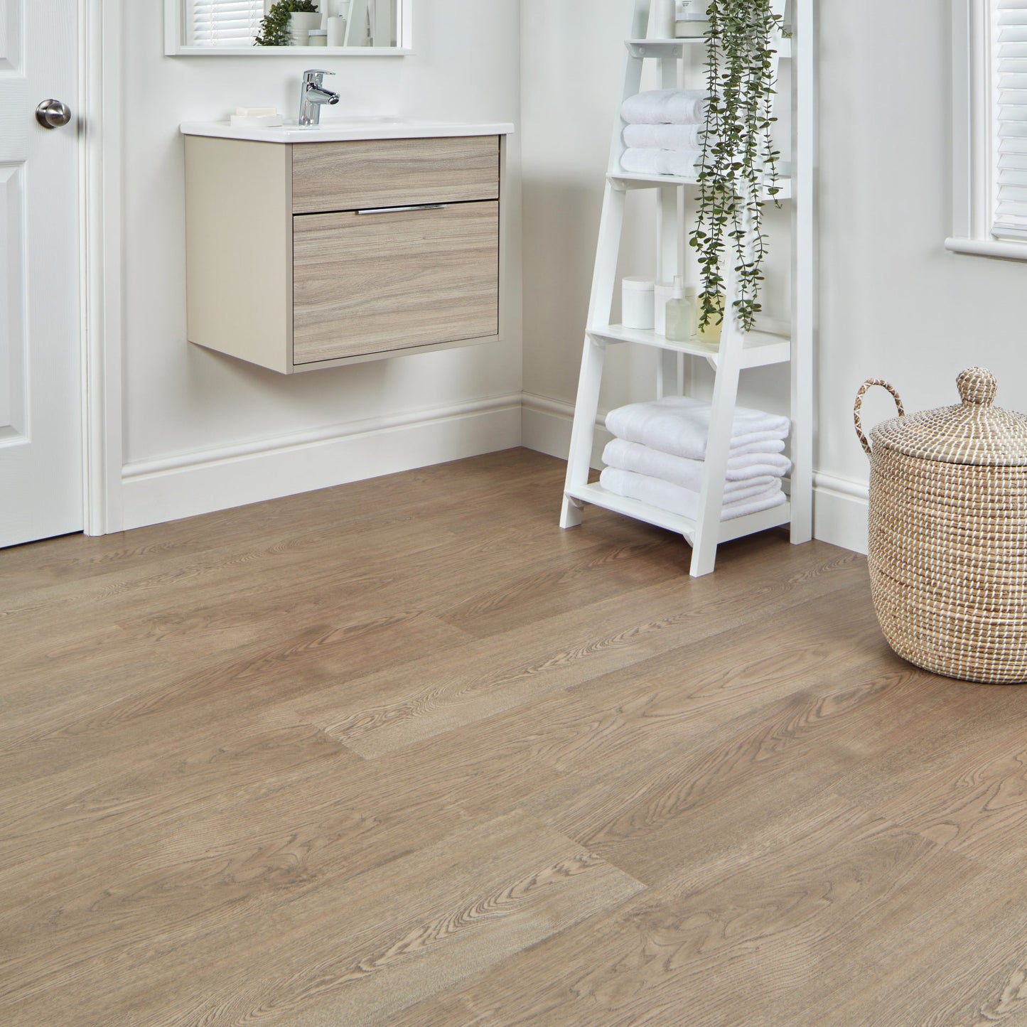 18 BOXES KARNDEAN PALIO GLUEDOWN LVT – BUDELLI – 85.96M² – BRAND NEW SEALED – RETAIL VALUE £2,500+