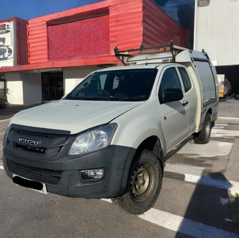 2017 ISUZU D-MAX E/C TWIN T TD 2.5 DIESEL MANUAL PICK UP IN WHITE