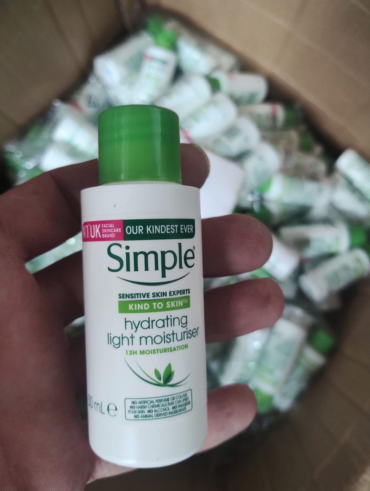 SIMPLE HYDRATING MOISTURISER CREAM – 50ML TRAVEL BOTTLES – 621 PACK JOBLOT DEAL