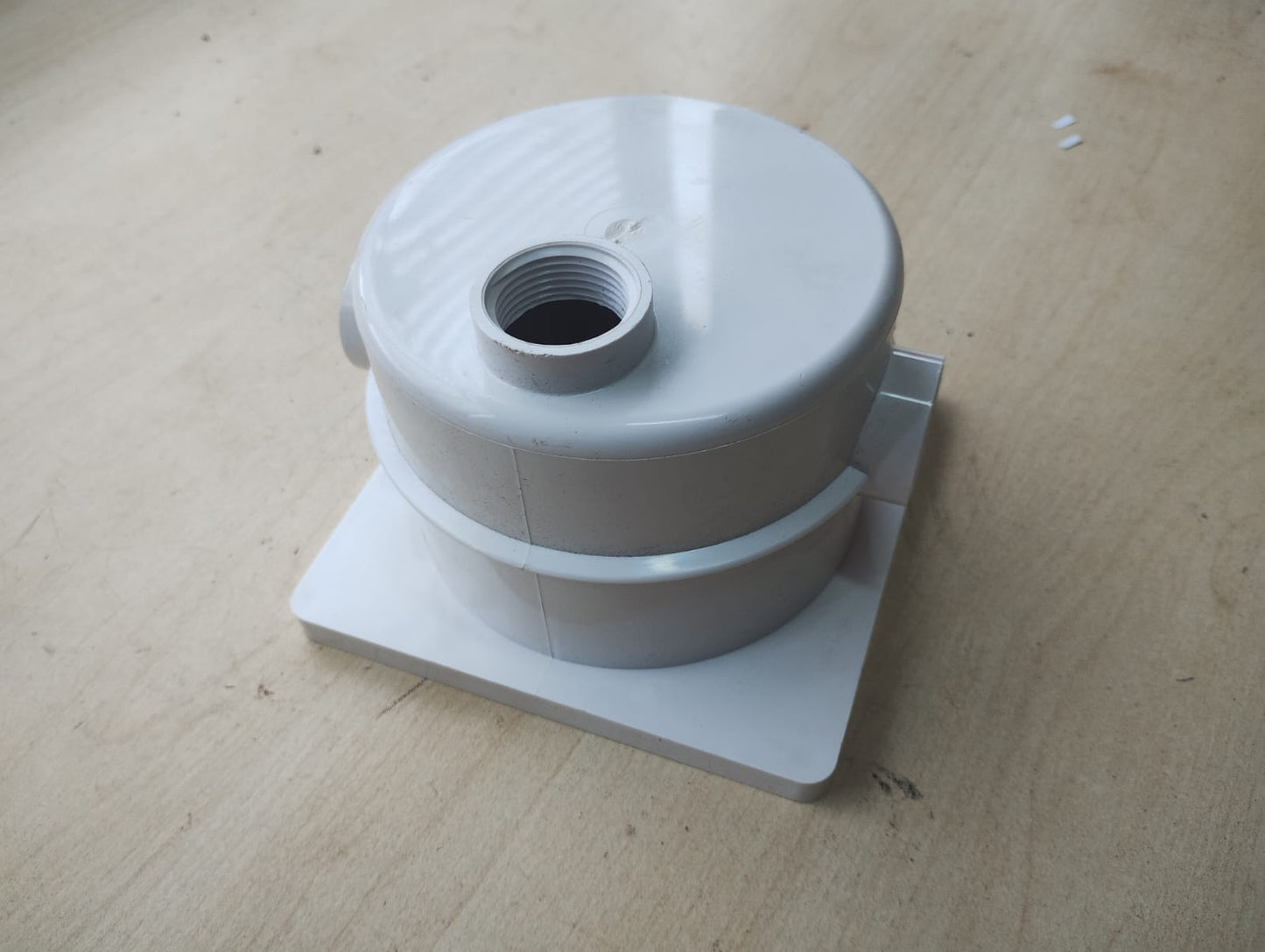 UNDERWATER LIGHT JUNCTION BOX - WHITE - NEW - 130MM SQUARE TOP X 95MM DEEP