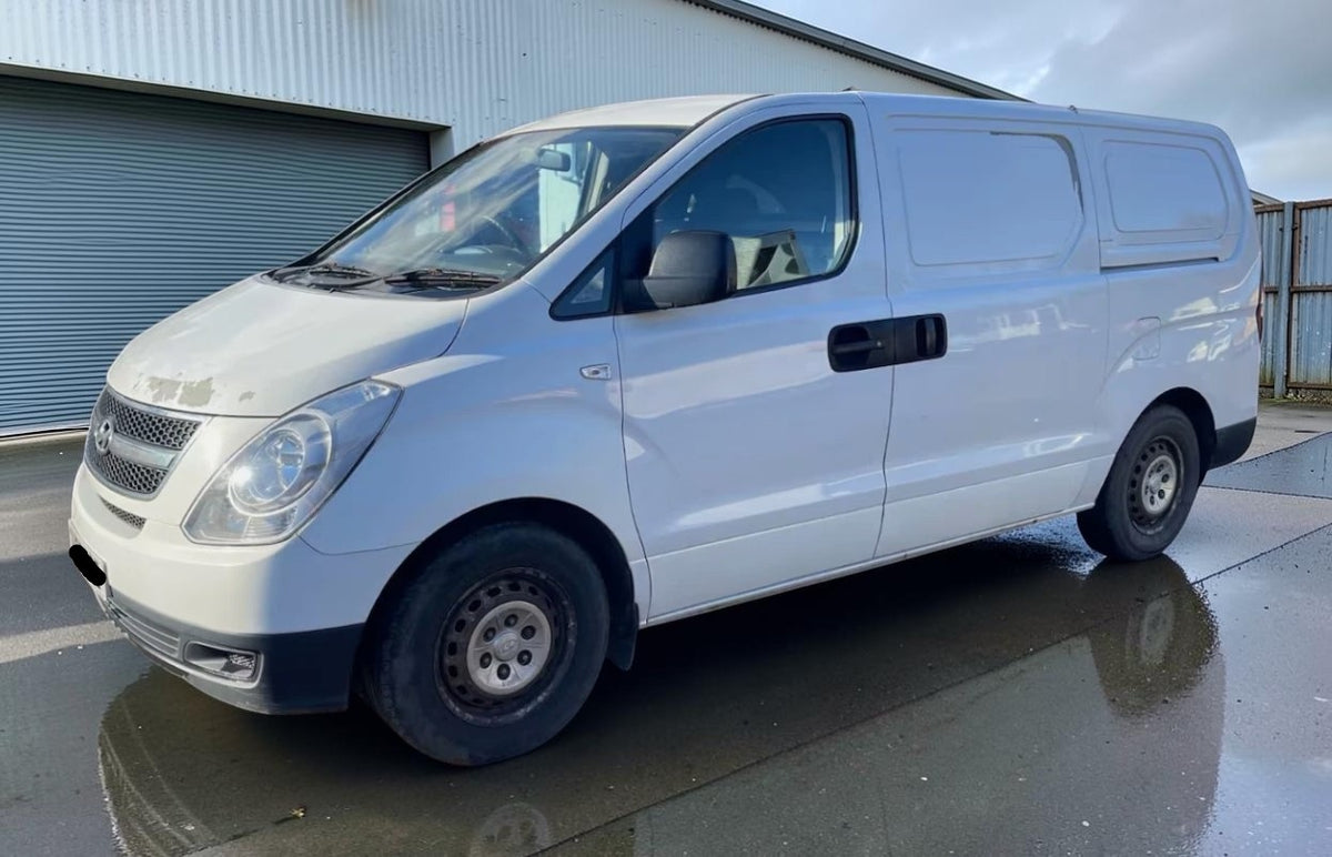 2012 HYUNDAI ILOAD COMFORT CRDI 116 APPROX L2H1 2497CC DIESEL MANUAL PANEL VAN
