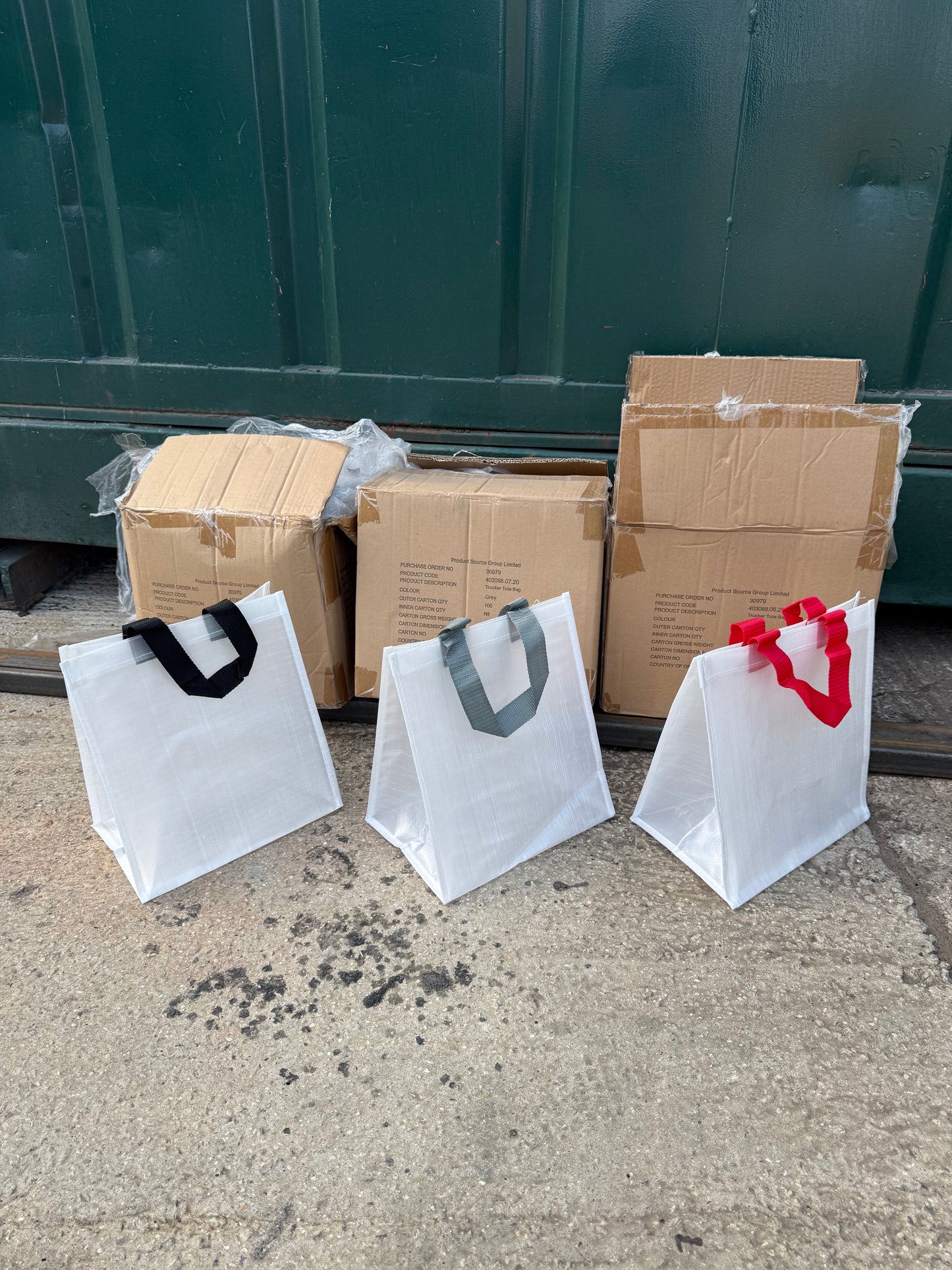 300 X PP WOVEN EVERYDAY TOTE BAGS