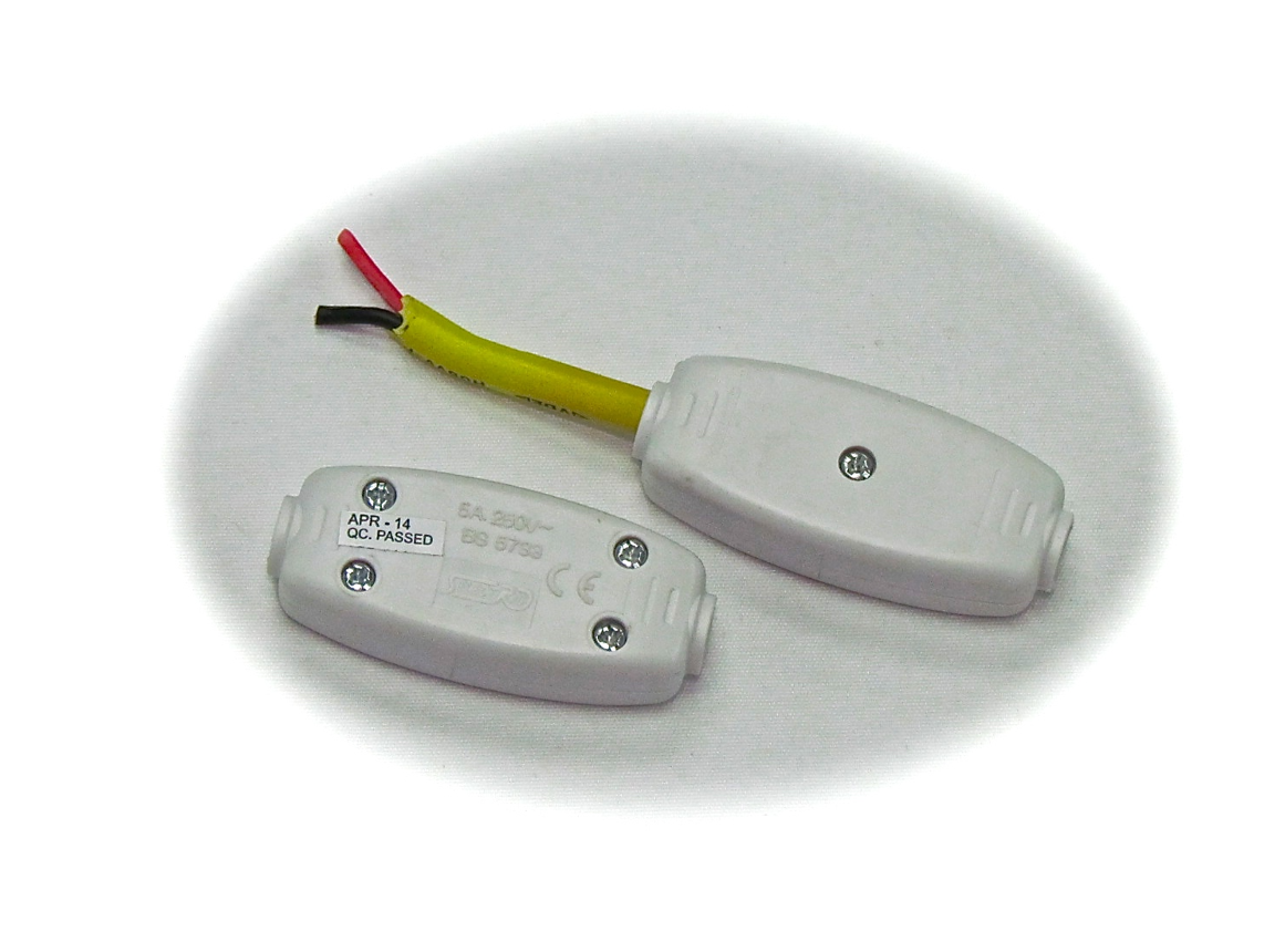 200 X SMALL FLEX APPLIANCE CONNECTOR 5AMP