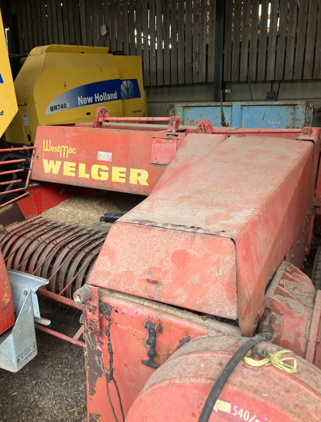 WELGER AP63 BALER
