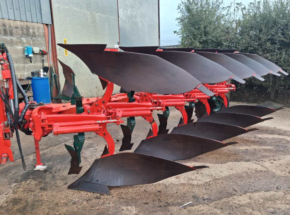VOGEL NOOT FIVE FURROW PLOUGH XMS850T