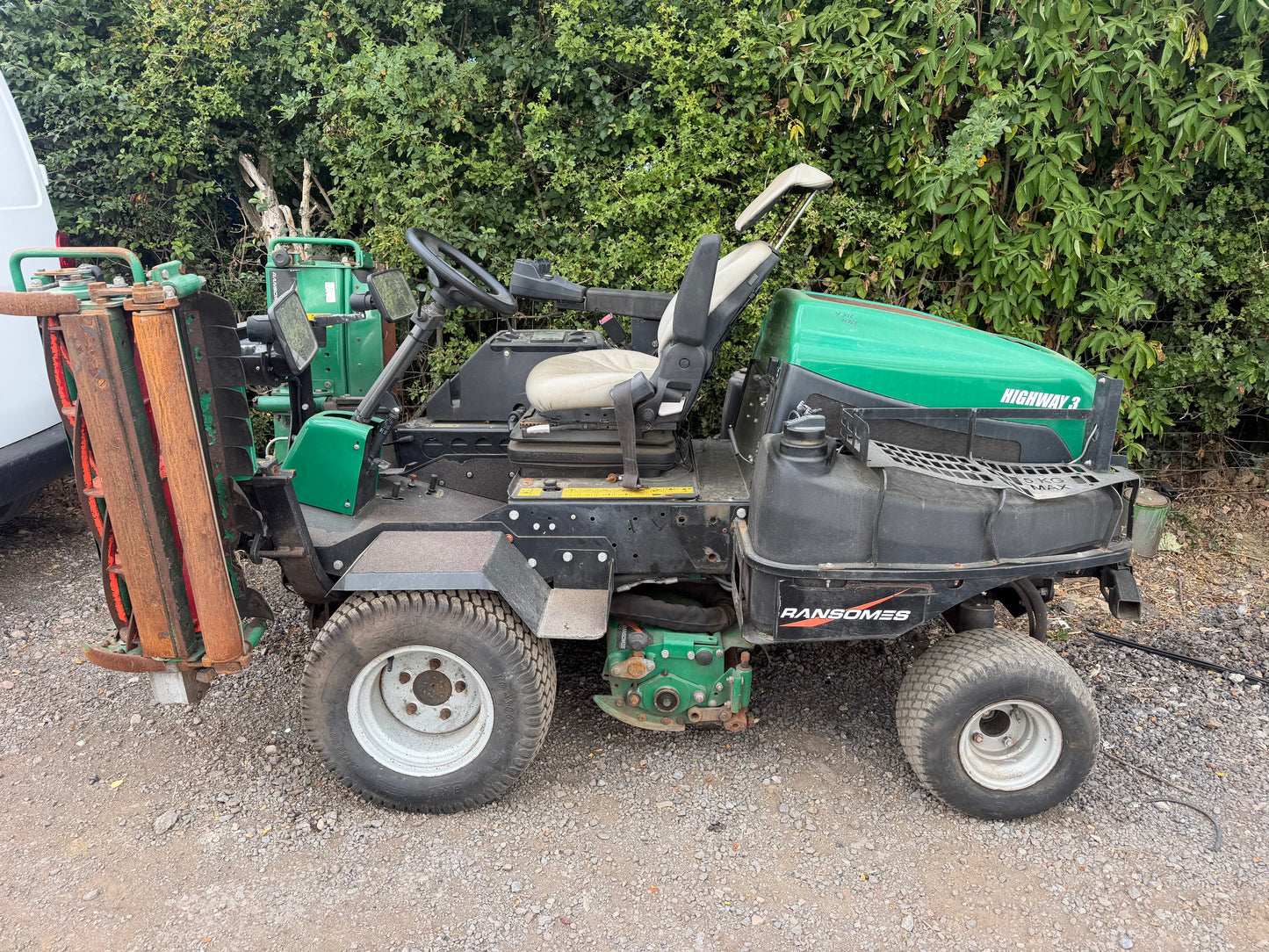 2016 RANSOMES HIGHWAY 3 GANG CYLINDER MOWER