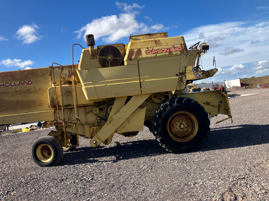 CLAYSON 1540 COMBINE HARVESTER