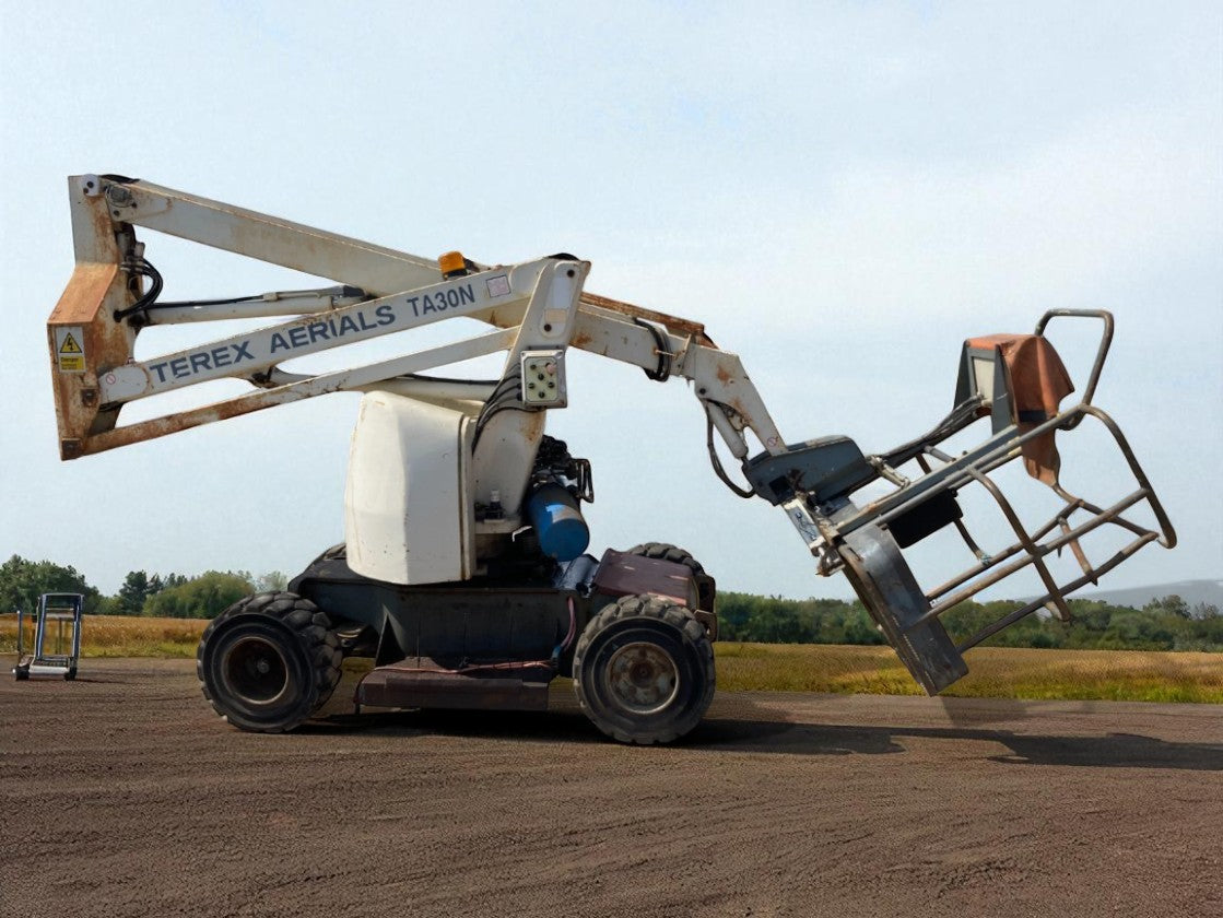 TEREX TA30N CHERRY PICKER – SPARES OR REPAIRS