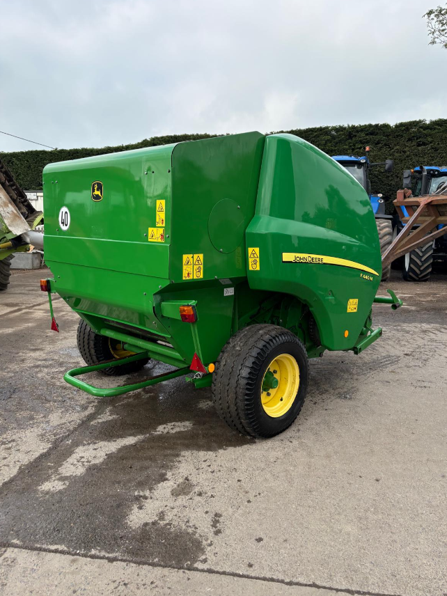 2014 JOHN DEERE F440M BALER