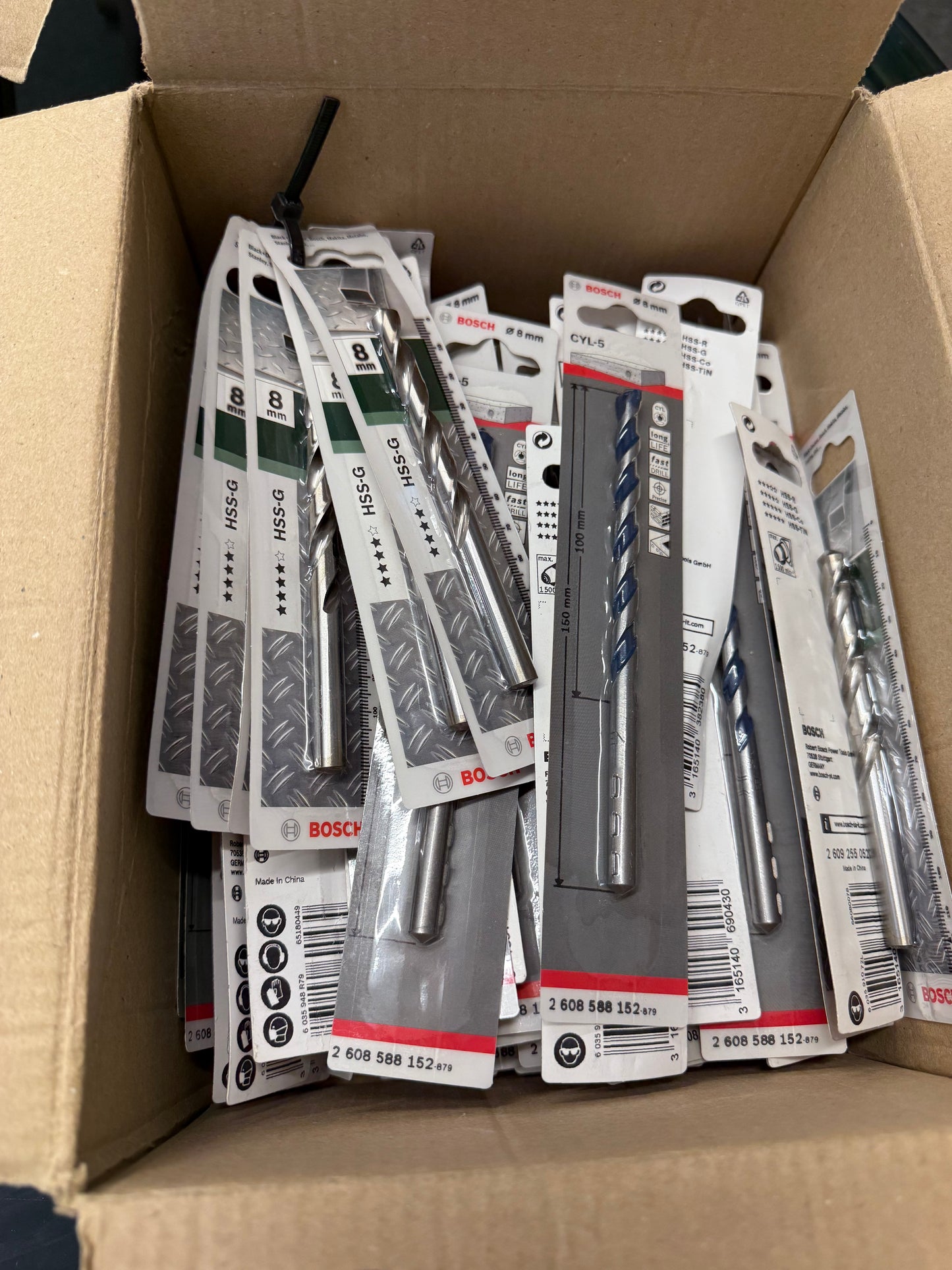 72 X GENUINE BOSCH 8MM DRILL BITS – BRAND NEW RETAIL PACKED – RRP OVER £500