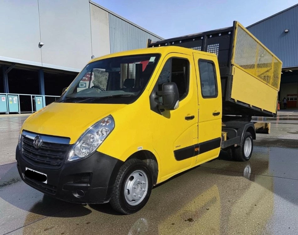 **(ONLY 85K MILEAGE)** 2016 VAUXHALL MOVANO R3500 L3H1 CDTI S/S DRW 2.3D MANUAL CHASSIS CAB YELLOW