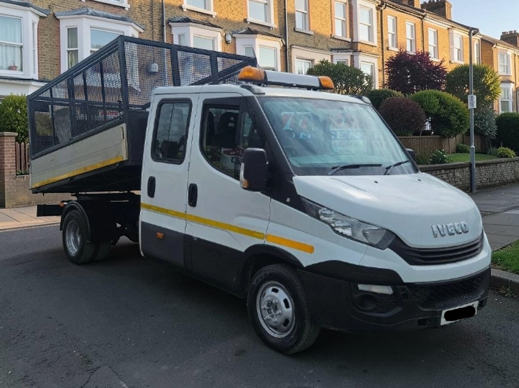 **(ONLY 90K MILEAGE)** 2017 IVECO DAILY 35C12D 2.3 DIESEL MANUAL CHASSIS CAB WHITE