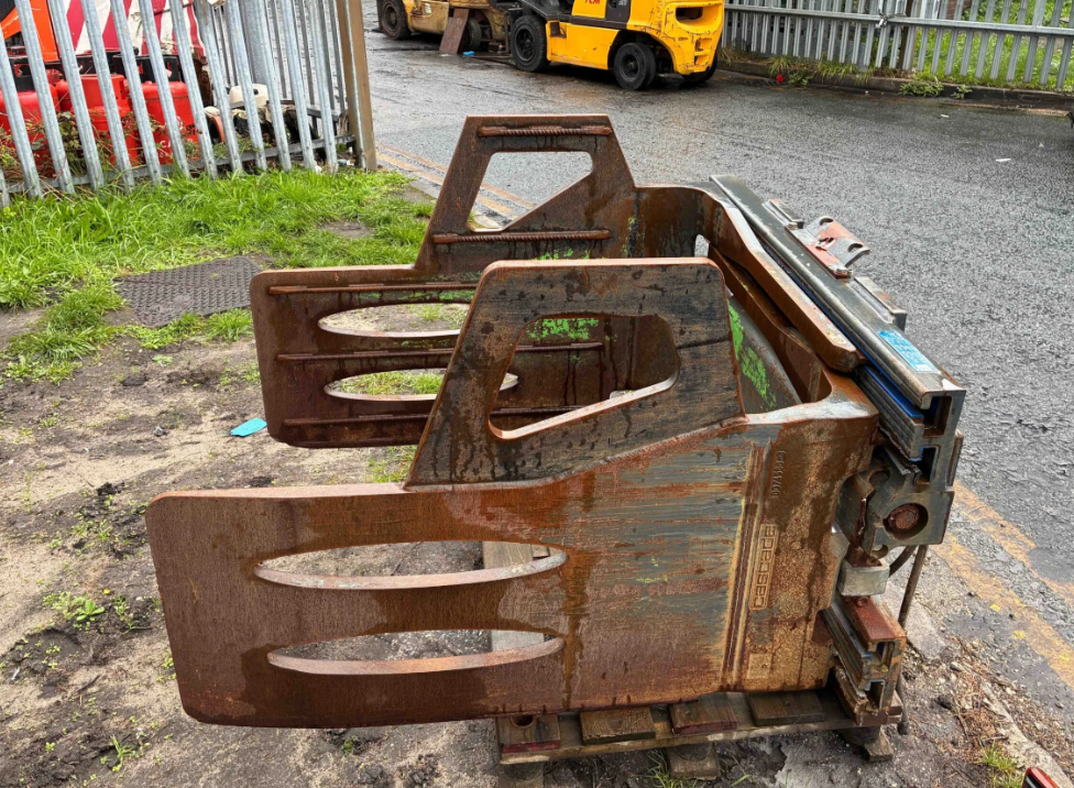 2024 CASCADE 64G-WCS BALE CLAMP
