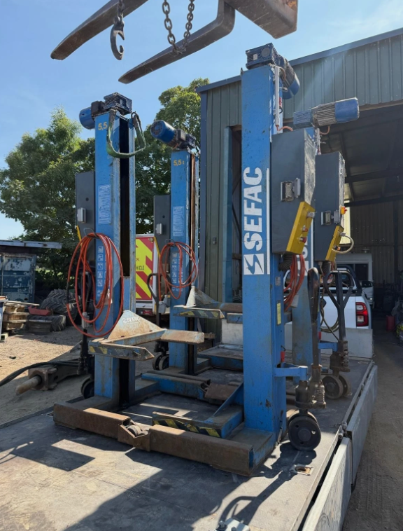 SEFAC 5.5 TON MOBILE COLUMN LIFTS (SET OF 4)