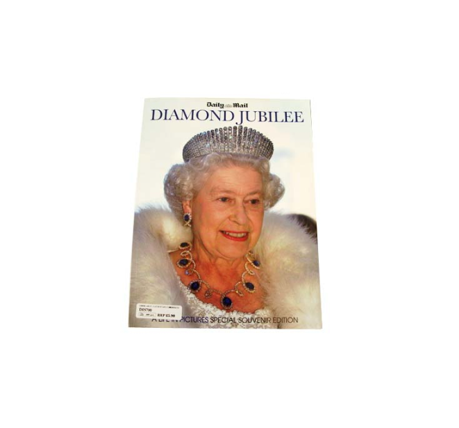 100 X DIAMOND JUBILEE LIFE IN PICTURES BOOK QUEEN