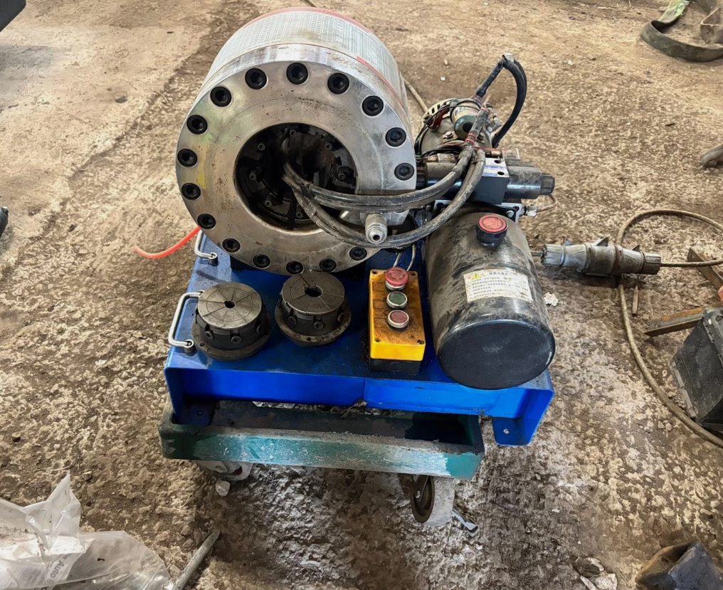 12V HYDRAULIC HOSE CRIMPER / SWAGER – PORTABLE MOBILE HOSE PRESS