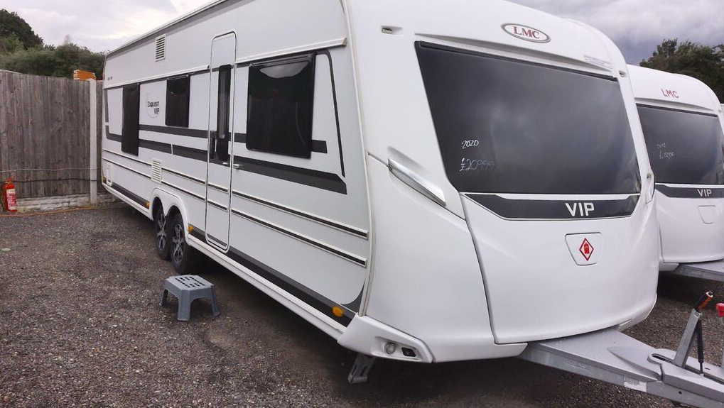 2020 LMC 685 VIP EXQUISIT CARAVAN MAINS ELECTRIC >>--NO VAT ON HAMMER--<<