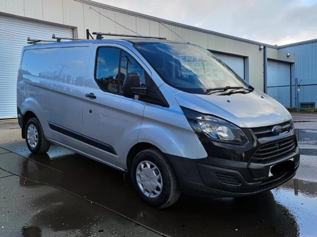**(ONLY 100K MILEAGE)** 2015 FORD TRANSIT CUSTOM 290 ECO-TECH L1H1 2198CC MANUAL DIESEL