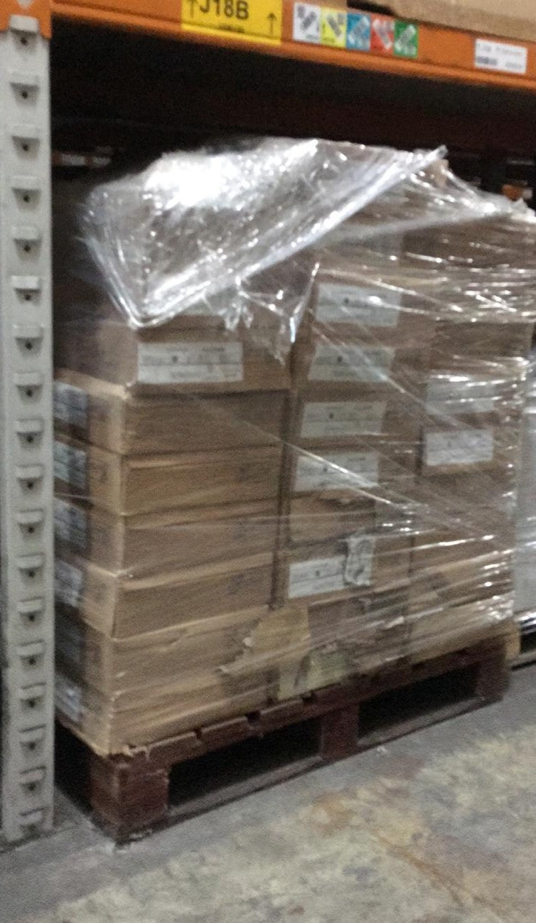 520 PACKS (1 PALLET) CASTORAMA COLOURS VINYL FLOOR TILES 30.5 X 30.5CM - YELLOW - ADHESIVE BACKED