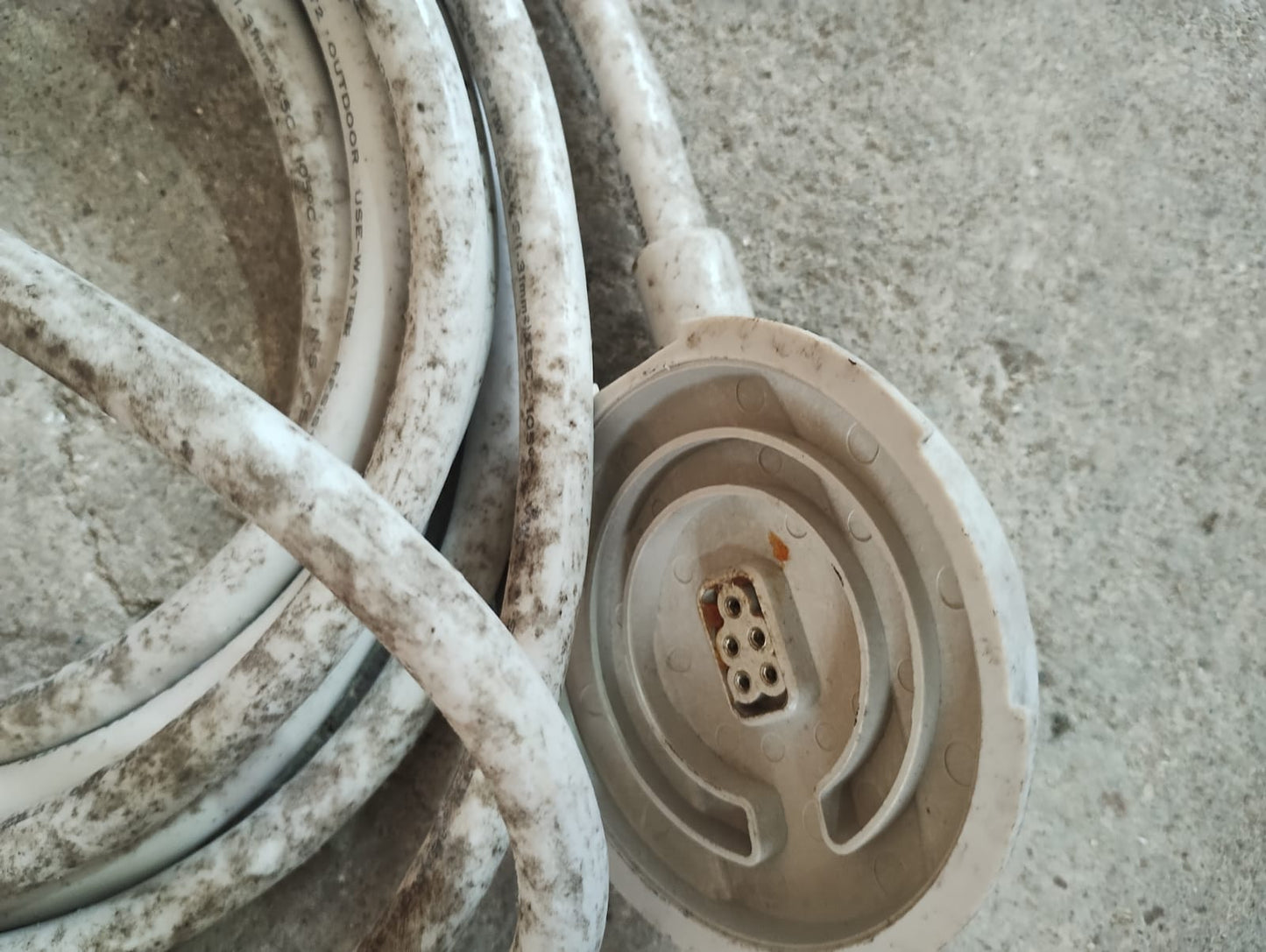 JOBLOT OF 6 MIXED POOL & SPA PARTS – LIGHTING CABLE, BEARINGS, SCREWS, LOCK NUTS – ALL NEW.