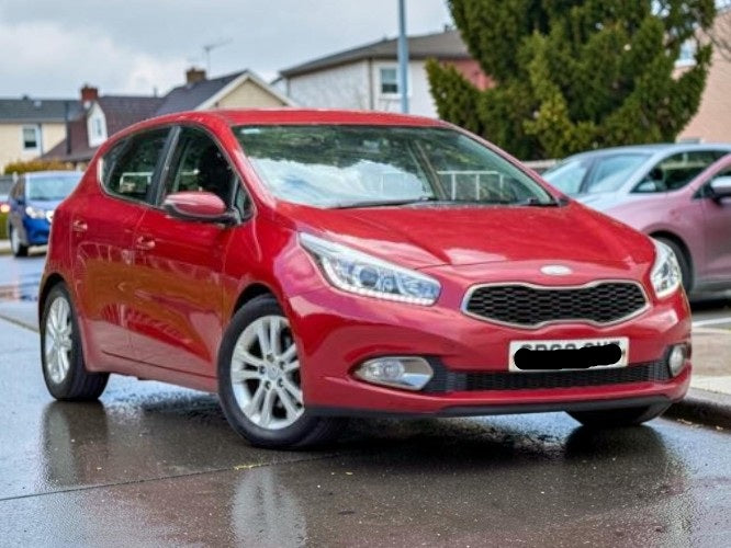2012 KIA CEED 2 ECODYNAMICS CRDI 1.6 DIESEL MANUAL HATCHBACK RED >>--NO VAT ON HAMMER--<<