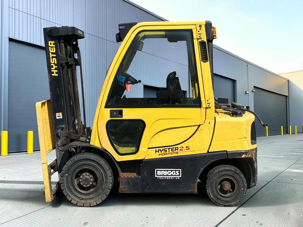 2014 HYSTER H2.5FT 2.5 TON LP GAS FORKLIFT