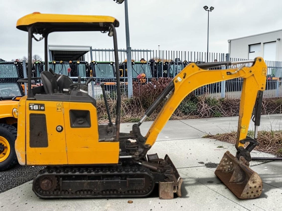 2022 JCB 16C-1 1.6T MINI EXCAVATOR