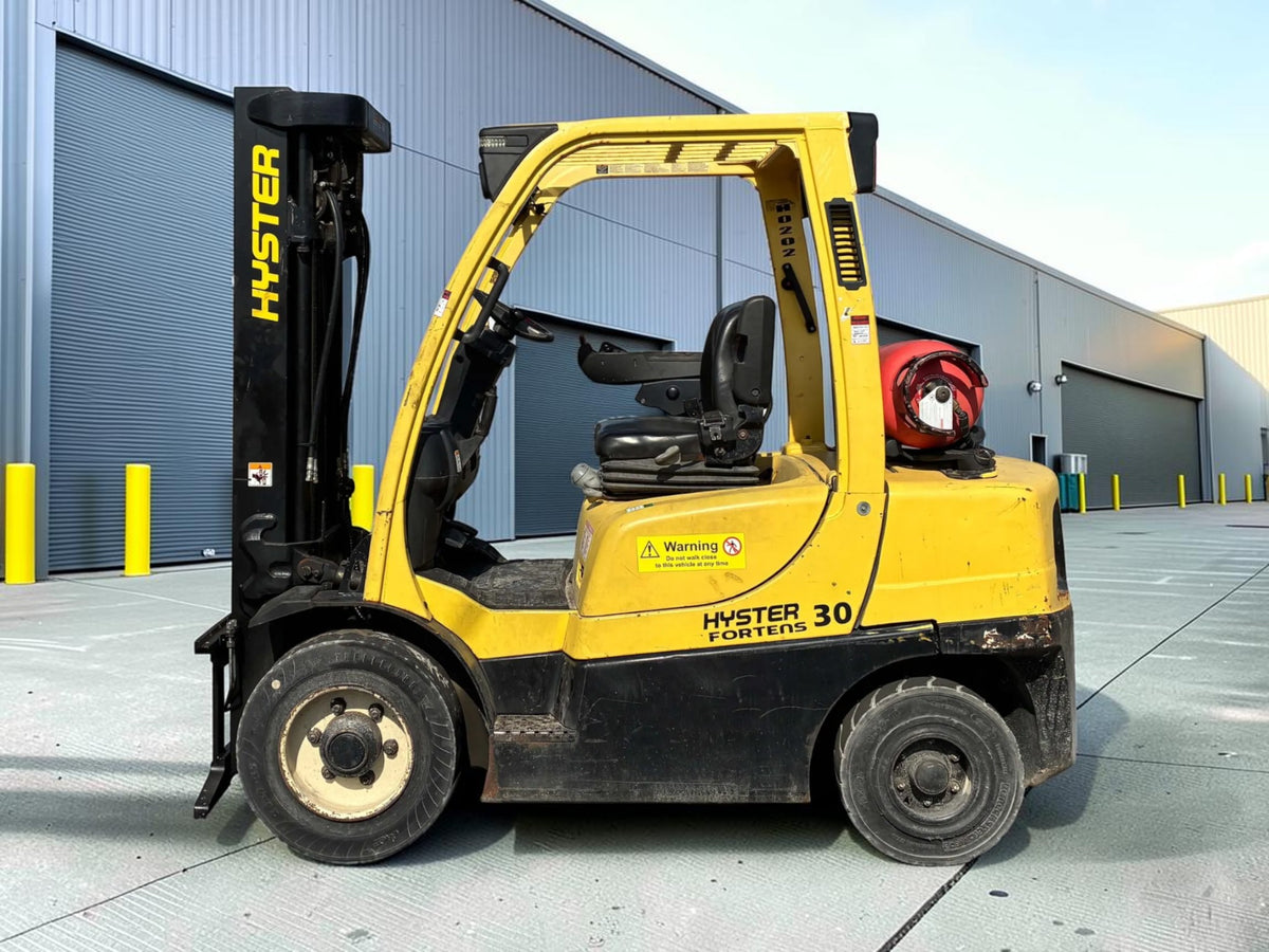 2011 HYSTER H3.0FT 3 TON LP GAS FORKLIFT