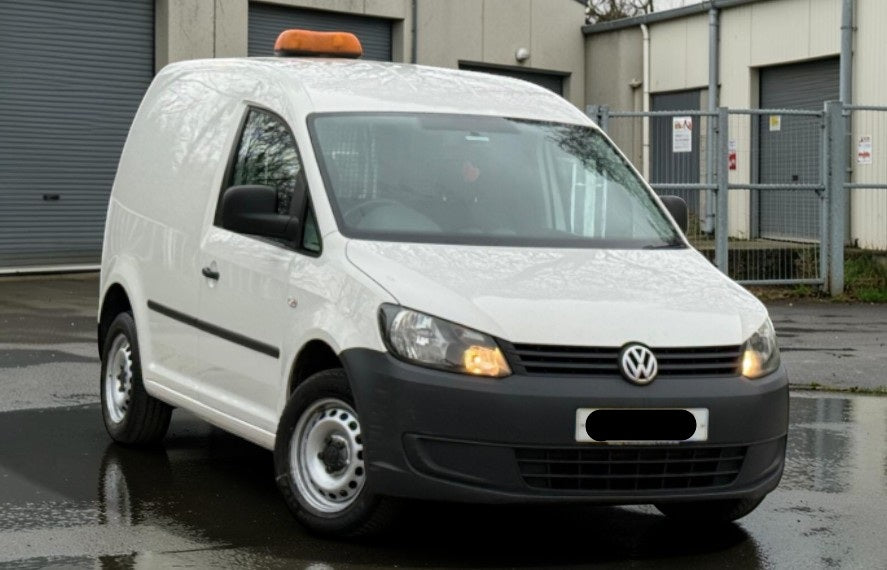 **(ONLY 91K MILEAGE)** 2015 VOLKSWAGEN CADDY C20 STARTLINE TDI L1H1 1598CC >>--NO VAT ON HAMMER--<<