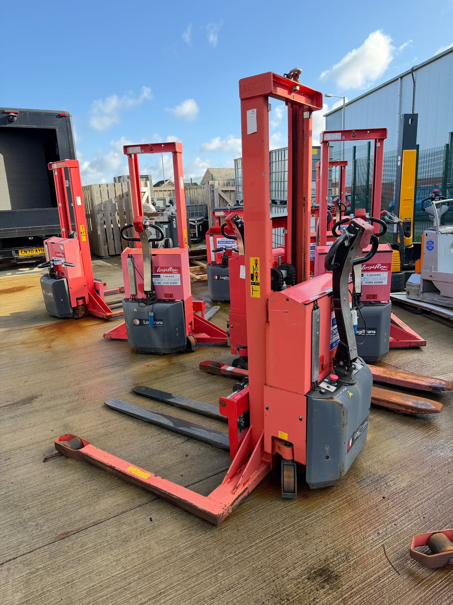 LOGITRANS SELF 1202/1600 ELECTRIC PALLET STACKER