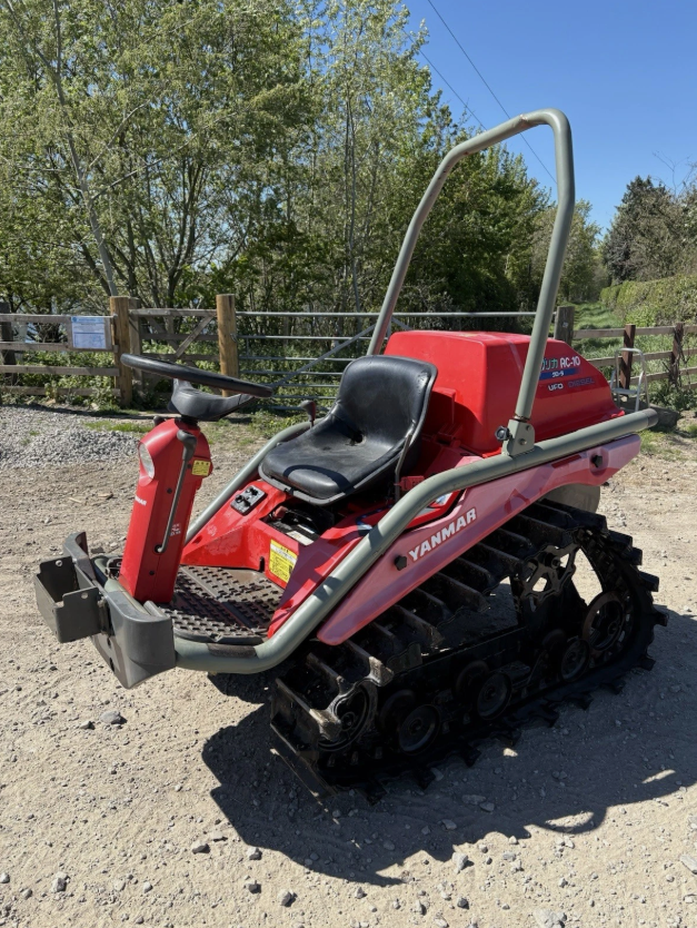 YANMAR AC-10 TRACKED COMPACT TRACTOR
