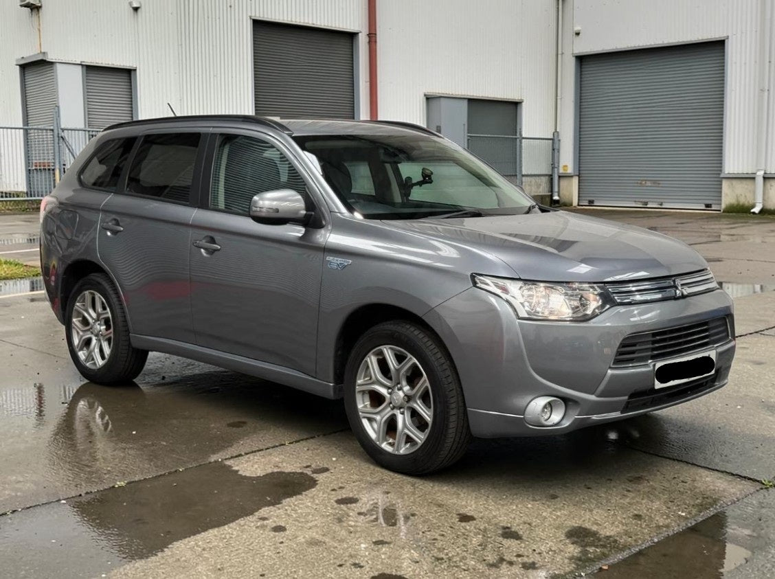 **(ONLY 68K MILEAGE)** 2014 MITSUBISHI OUTLANDER GX 3H PHEV AUTO 1998CC >>--NO VAT ON HAMMER--<<