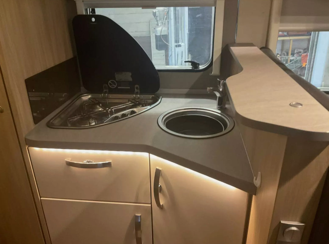 2019 WEINSBERG CARSUITE 650MF MOTORHOME – >>--NO VAT ON HAMMER--<< **(ONLY 89K MILEAGE)**