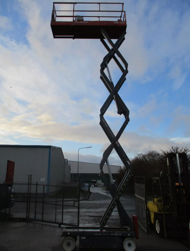 2012 SKYJACK SJ3226 SCISSOR LIFT