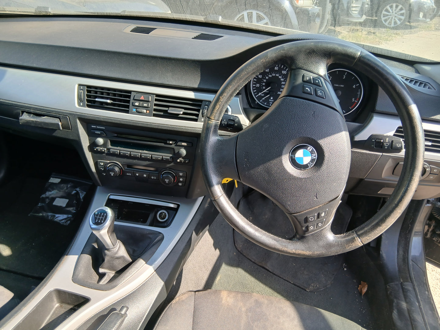 2005 BMW 320D SE SALOON - MANUAL - DIESEL - 1995CC >>--NO VAT ON HAMMER--<<