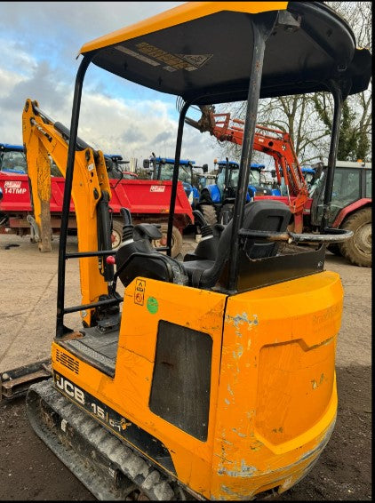 JCB 15C-1 MINI DIGGER