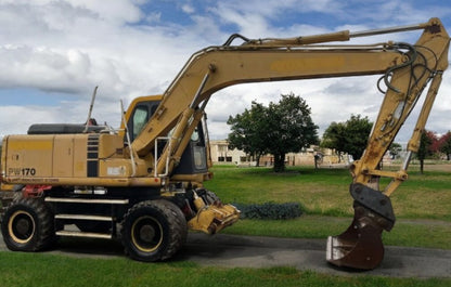 KOMATSU PW170ES-6K WHEELED EXCAVATOR - RAIL ROAD VEHICLE, QUICK HITCH, DITCHING BUCKET