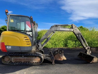 VOLVO EC27C 2.8T MINI EXCAVATOR